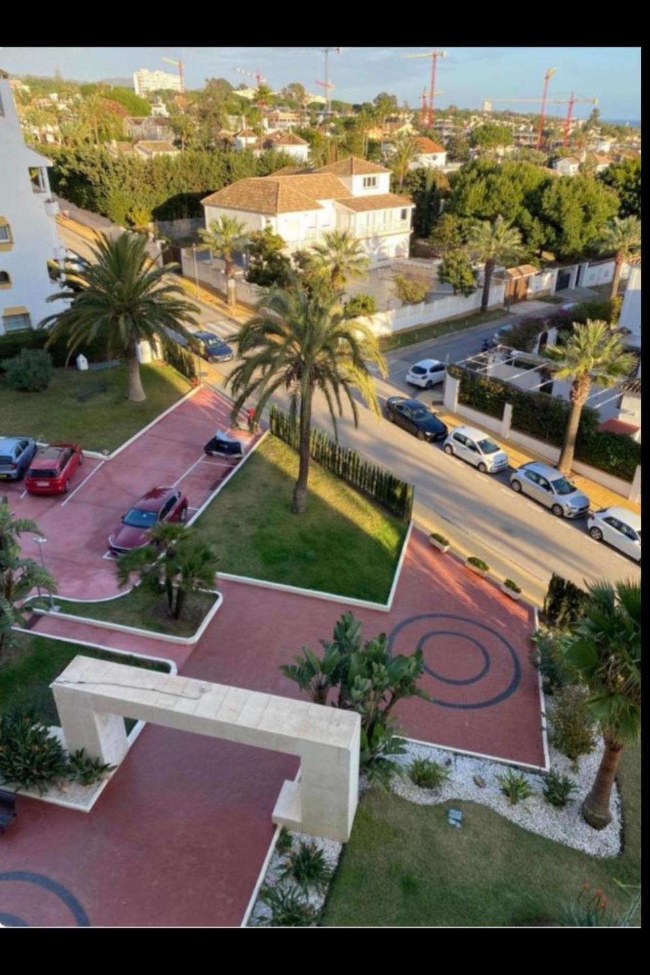 Marbella Beachfront - Beachside Apartment With Stunning Sea Views ภายนอก รูปภาพ